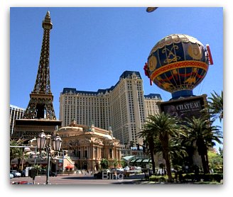 Eiffel Tower od Paris Hotel in Las Vegas