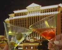 Hneymoon in Las Vegas - drinking champagne