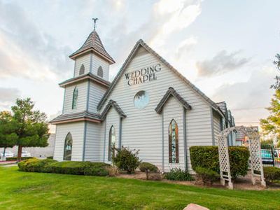 Featured image of post Wedding Chapels In Vegas / The little vegas chapel is open!