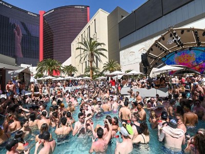 Las Vegas Pool Party Crawl 2024