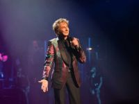 Barry Manilow