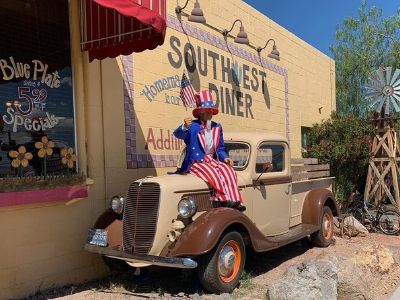 Nelson Ghost Town, 7 Magic Mountains, Boulder City and Hoover Dam Tour