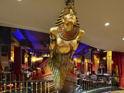 Cleopatra’s Barge LAs Vegas