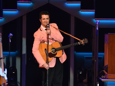 Elvis Presley Heartbreak Hotel