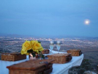 Red Rock Canyon Helicopter and Twilight Picnic