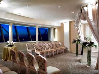 Weddings in Stratosphere Hotel in Las Vegas